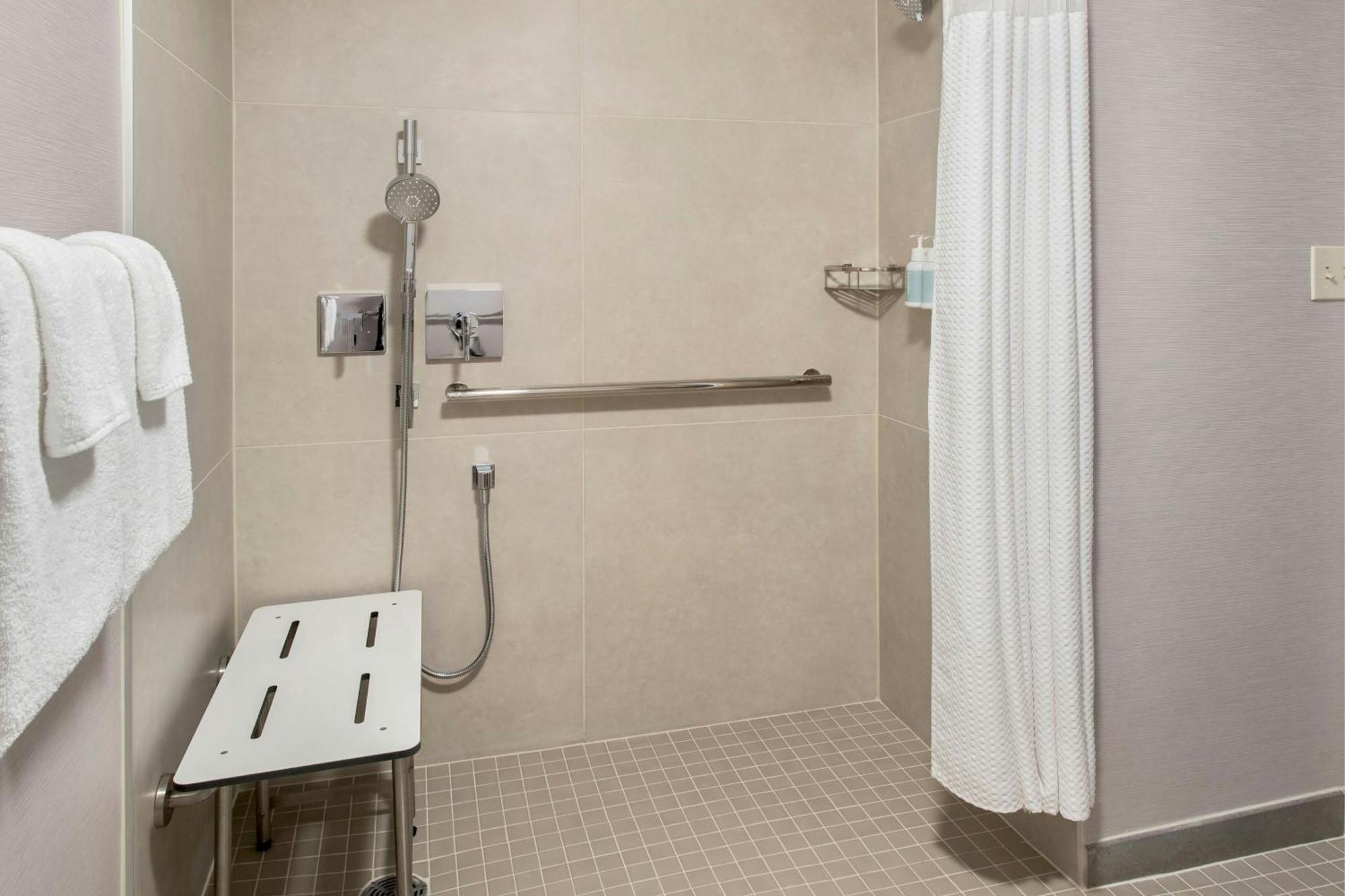 Courtyard By Marriott Philadelphia Hotel 4*